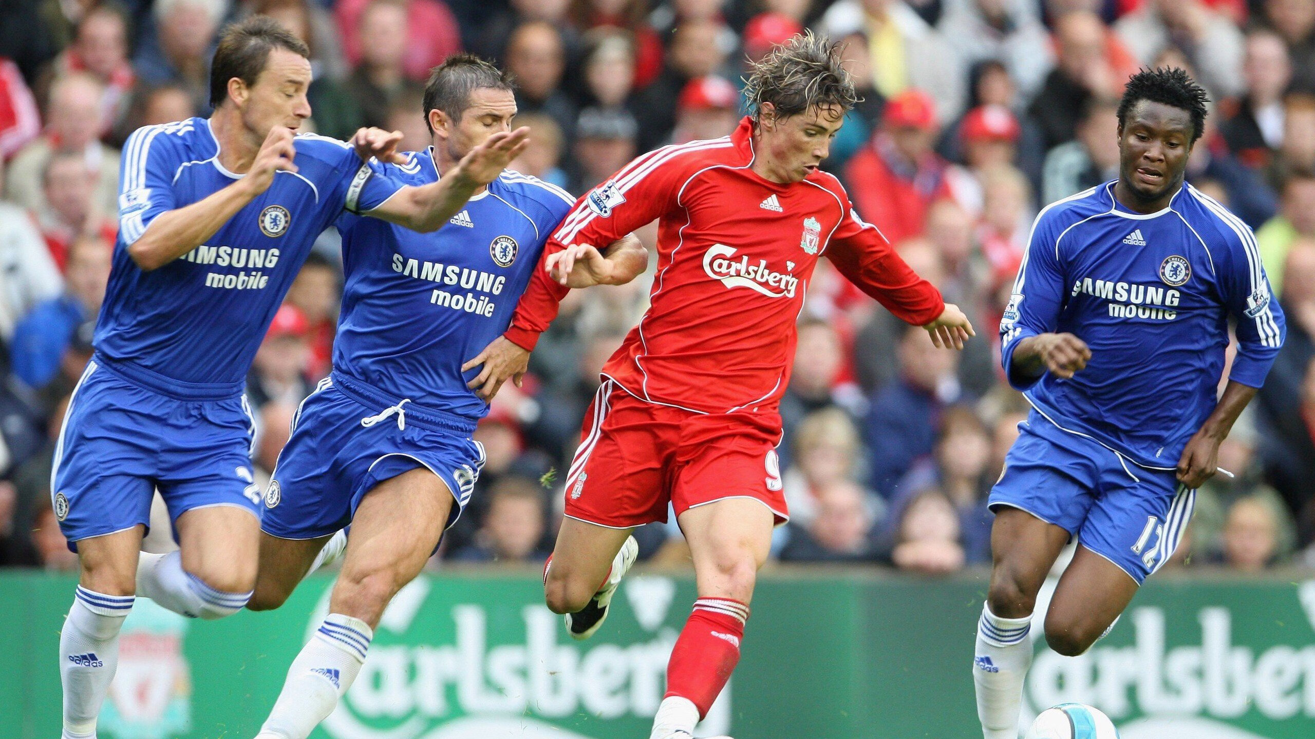 C罗首战评分垫底引争议，球迷：时间真赢不了，c罗比赛胜率