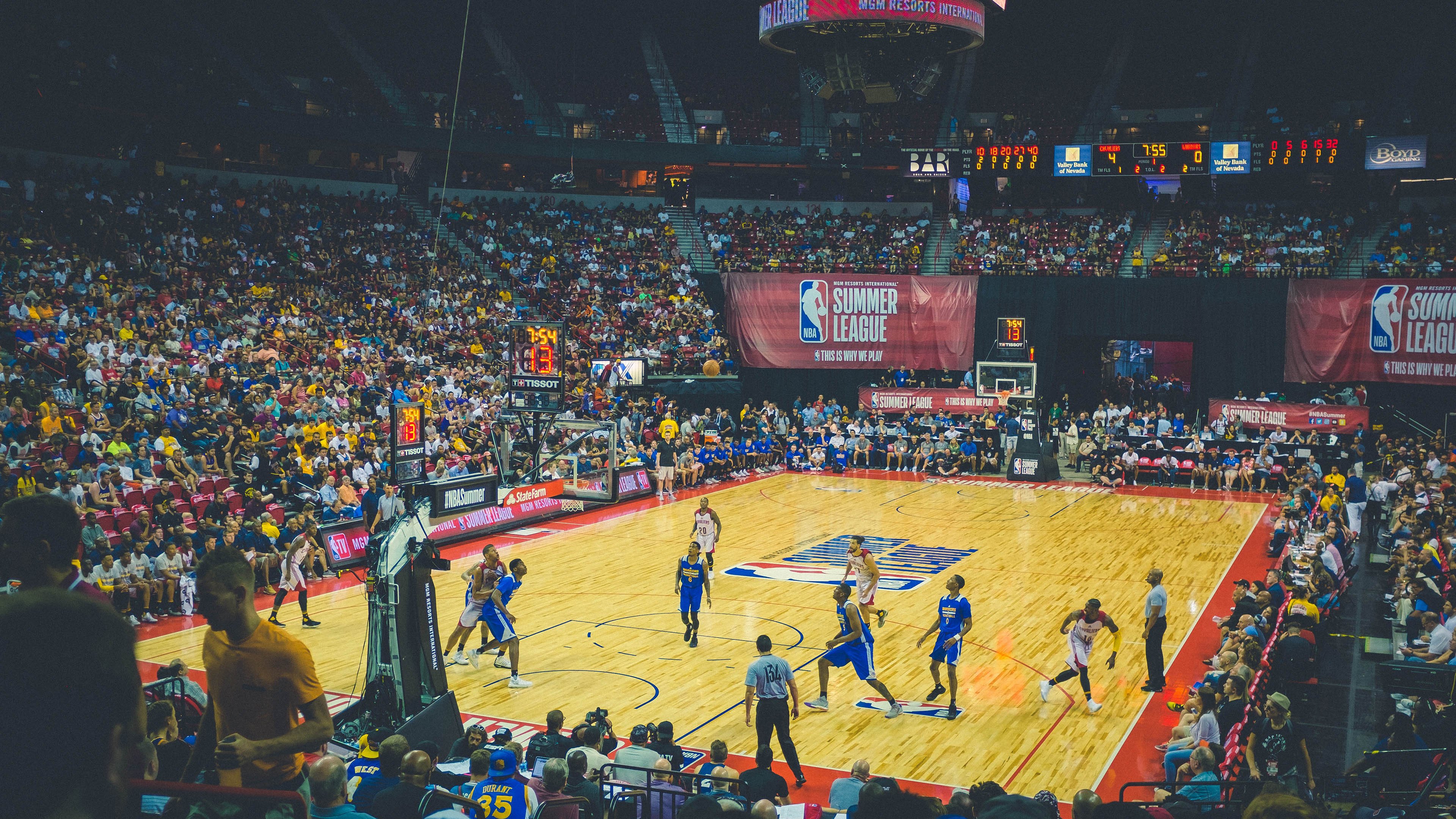 波黑男篮在欧洲锦标赛中奋力冲击奖牌，实力逐步提升